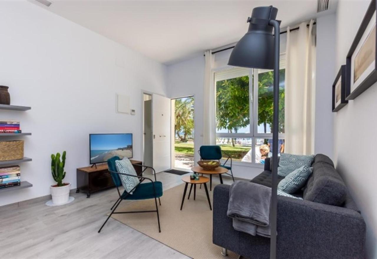 Beach Apartment Montemarcarihuela توريمولينوس المظهر الخارجي الصورة