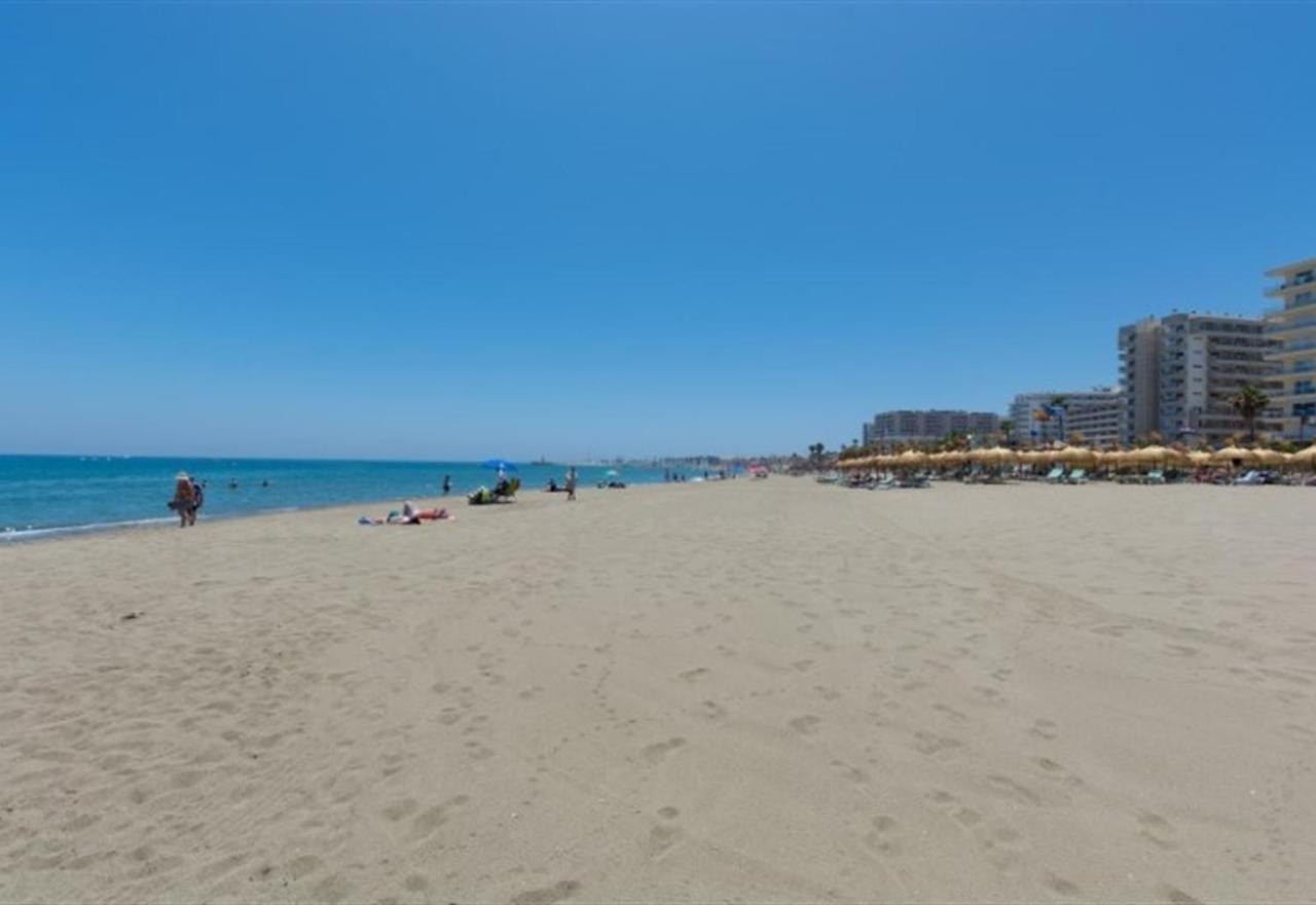 Beach Apartment Montemarcarihuela توريمولينوس المظهر الخارجي الصورة