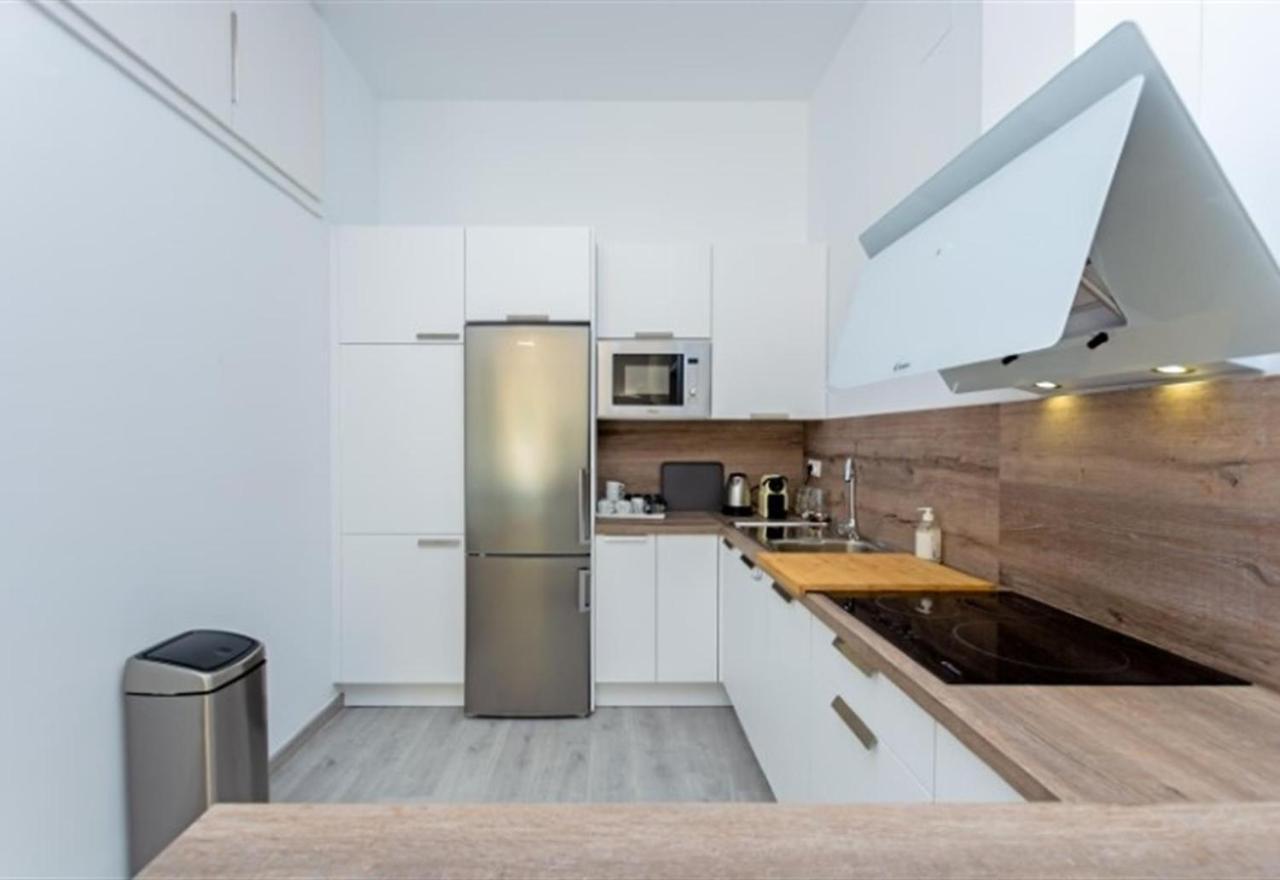 Beach Apartment Montemarcarihuela توريمولينوس المظهر الخارجي الصورة